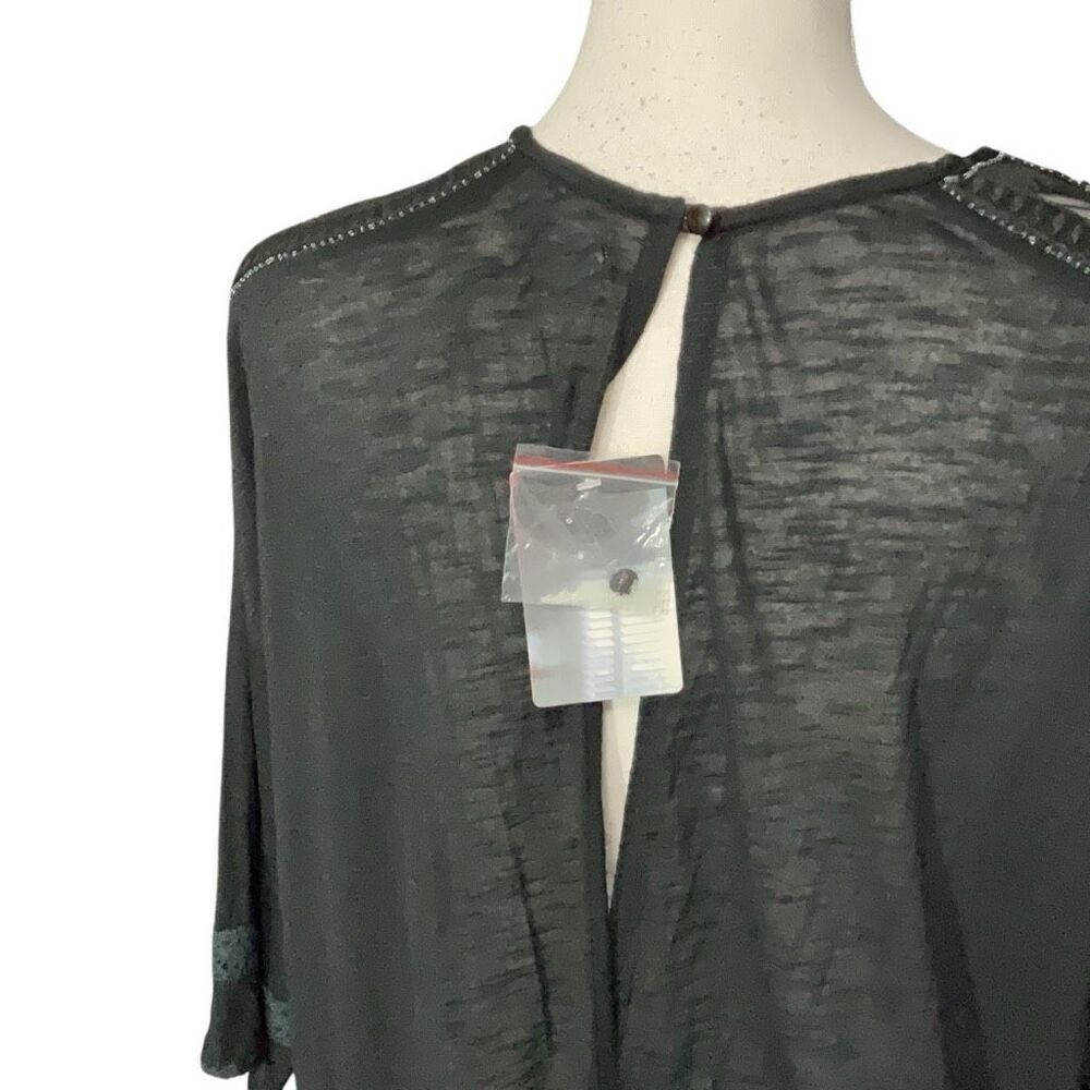 Kimchi Blue Black Open Back Embroidered Beaded Semi  Sheer Top NWT Size Large - Picture 7 of 8